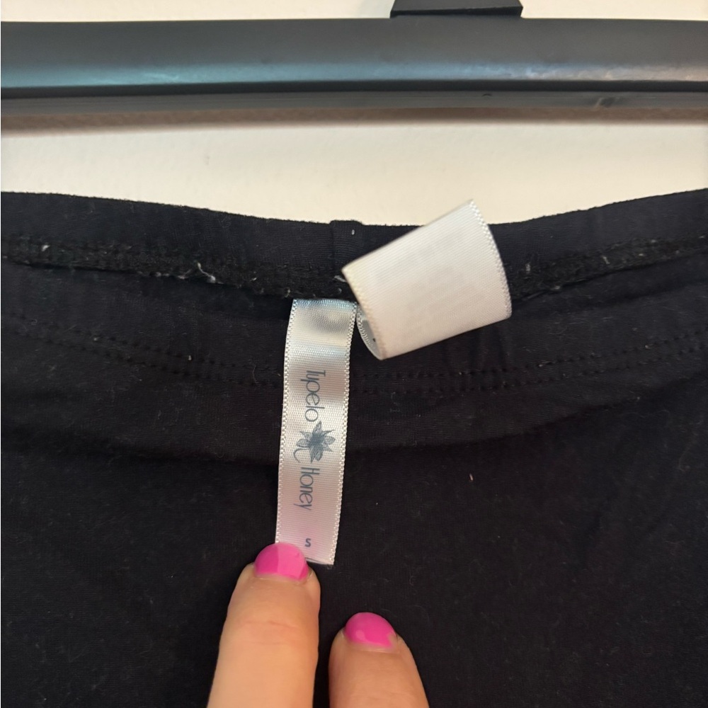 Black Tupelo Honey maternity leggings